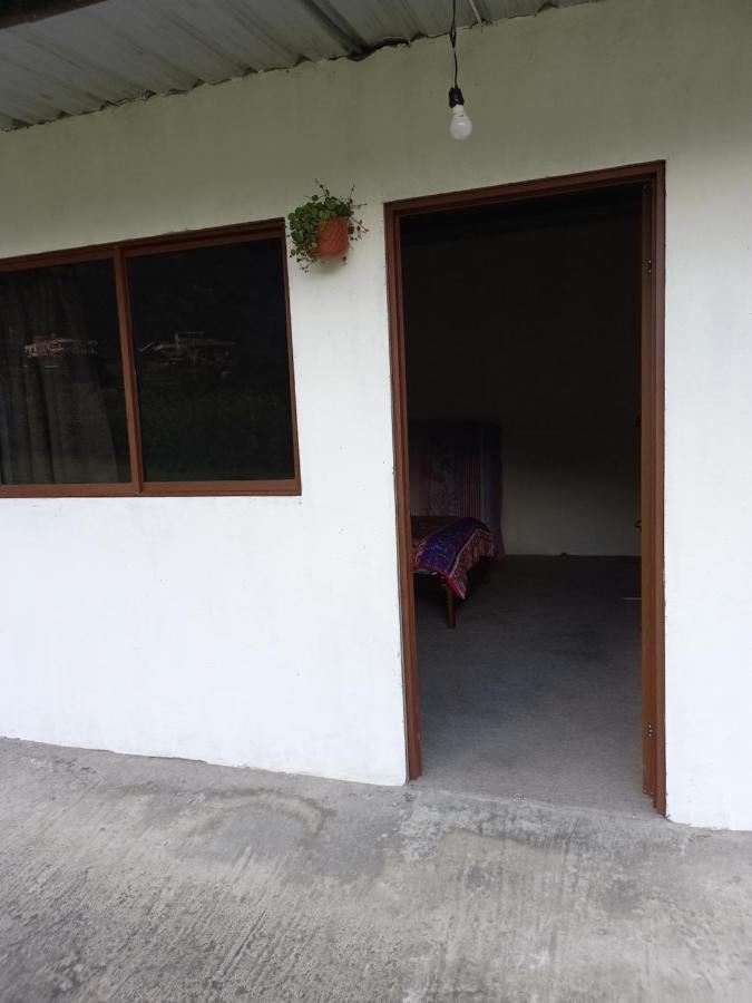 Montano Camping & Hostel Banos  Luaran gambar