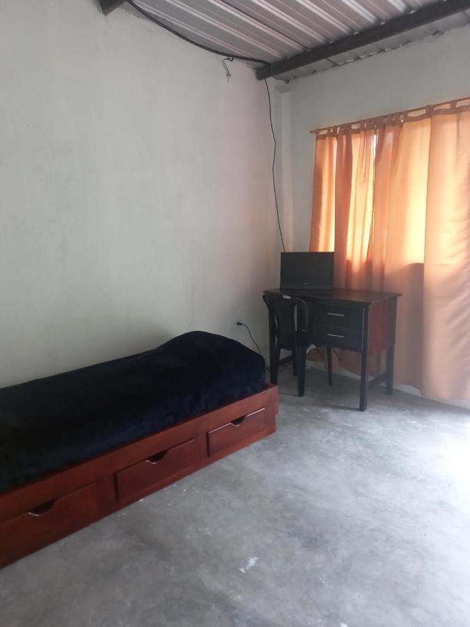 Montano Camping & Hostel Banos  Luaran gambar