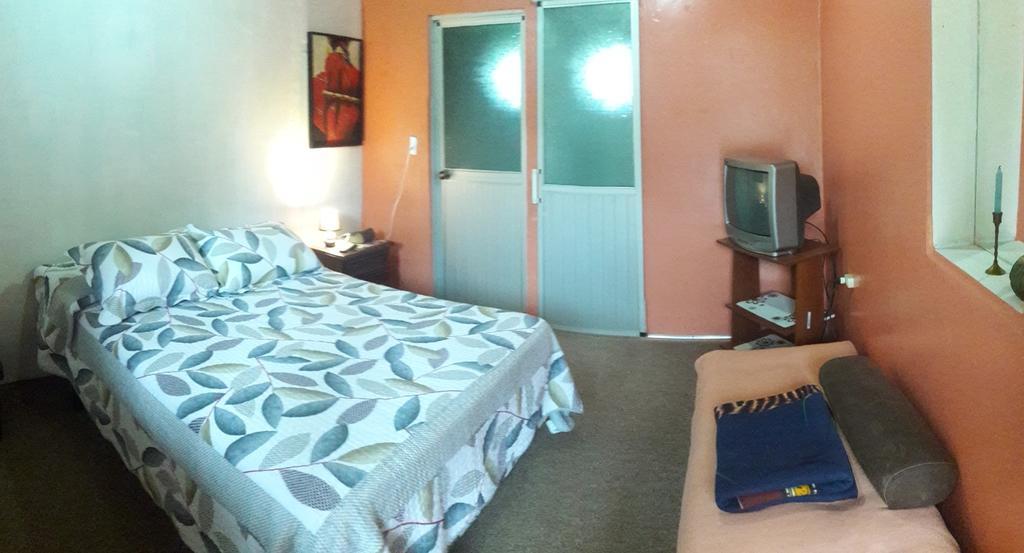 Montano Camping & Hostel Banos  Luaran gambar