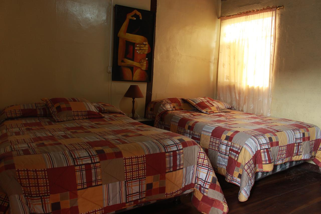 Montano Camping & Hostel Banos  Luaran gambar
