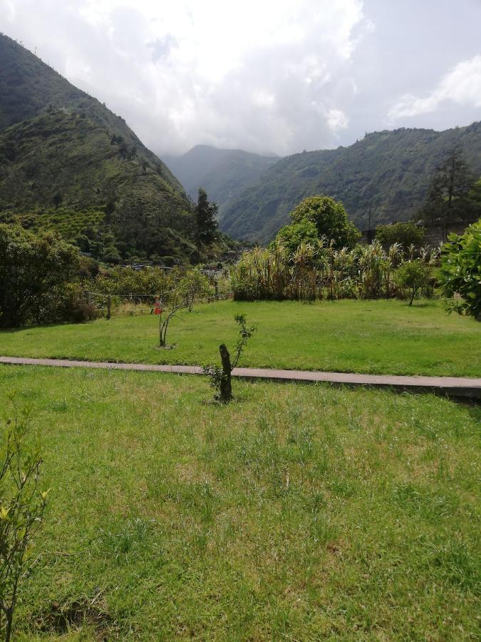 Montano Camping & Hostel Banos  Luaran gambar